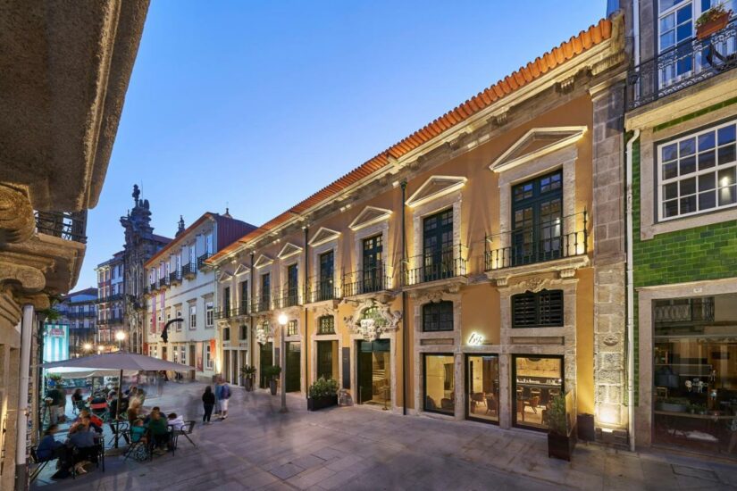 Hotel 5 estrelas no centro histórico de Porto

