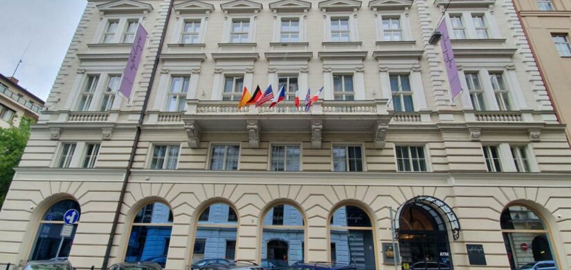 hotel na Cidade Nova com café da manhã em Praga
