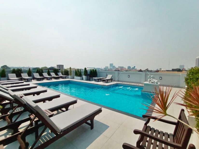 Melhor hotel com piscina em Bangkok
