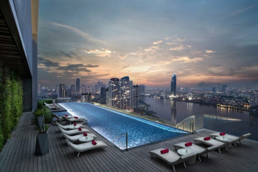 hotel em Bangkok 5 estrelas com piscina
