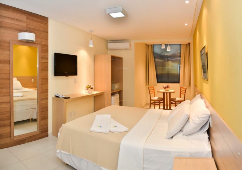 preço dos hotéis na Praia da Barra em Salvador
