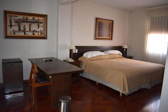 Hotel 3 estrelas barato em Mendoza
