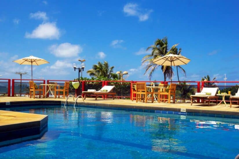 Lista de hotéis com piscina em Salvador