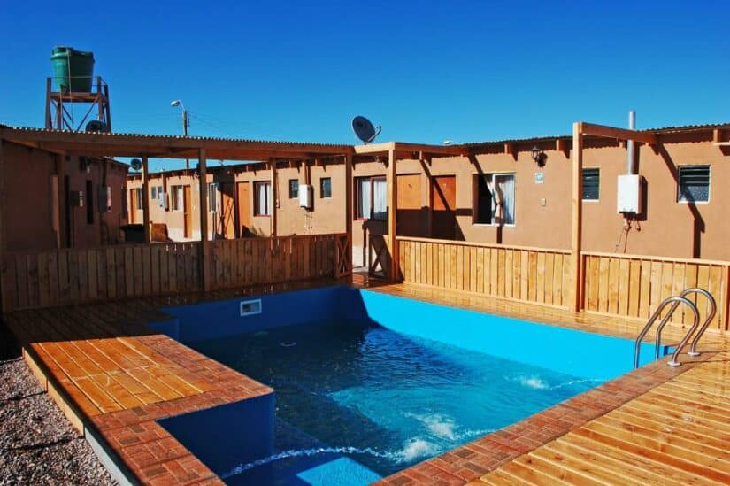 Hostel com piscina no Atacama
