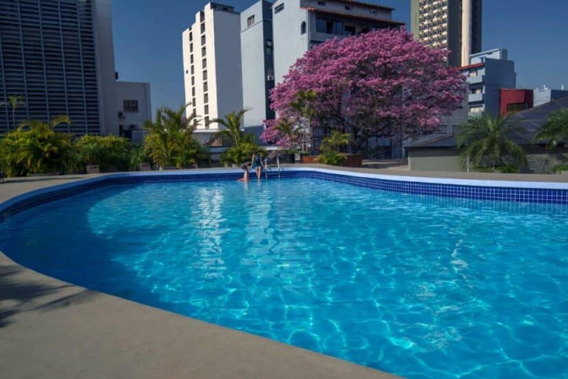 Hotel barato em Assunção onde reservar