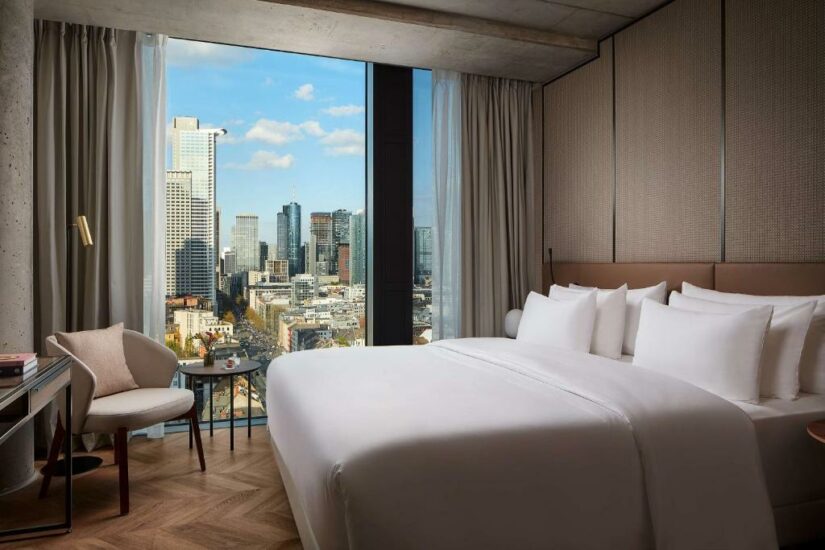 hotel para pegar trem em Frankfurt
