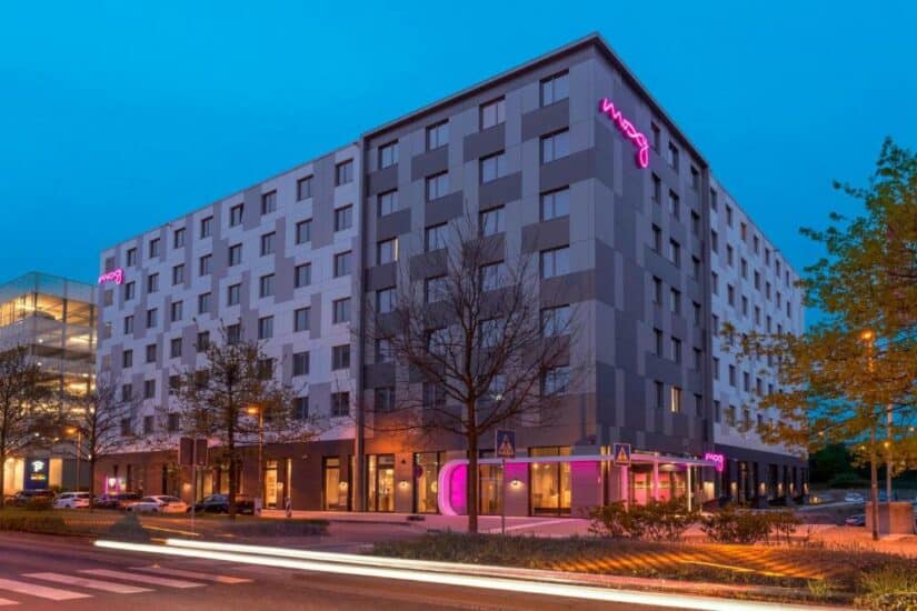 Hotel perto do aeroporto de Frankfurt com hidro