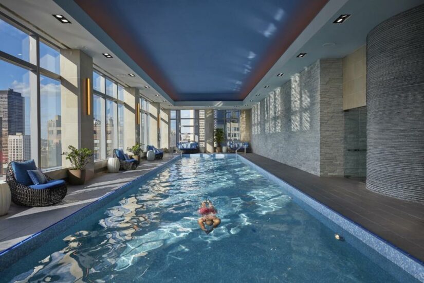 Hotel com a melhor piscina coberta de Nova York