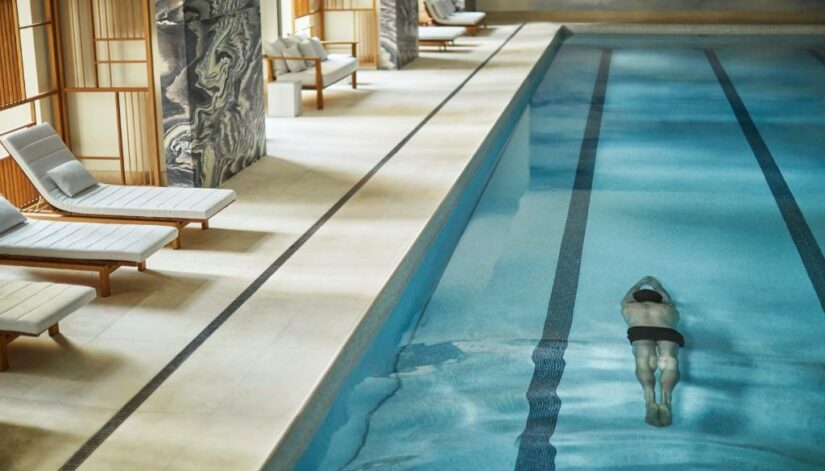 Hotel com piscina para adulto em Nova York