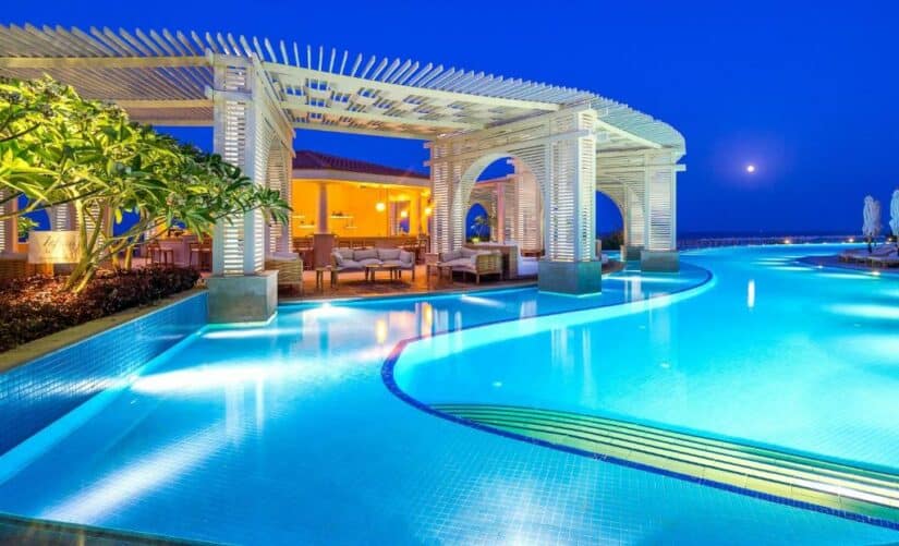 Hotel com piscina no Egito