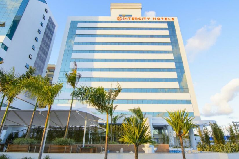 hotéis perto do aeroporto em Salvador
