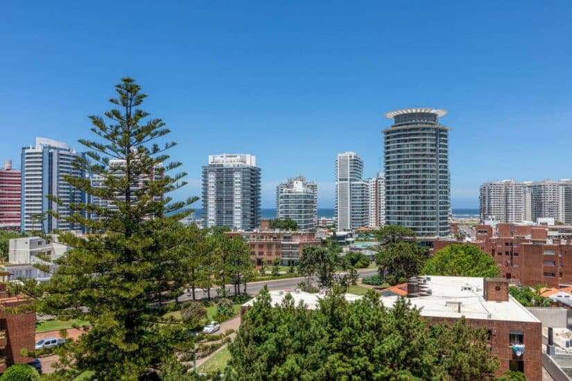 hotel 4 estrelas em Punta del Este de frente para o mar