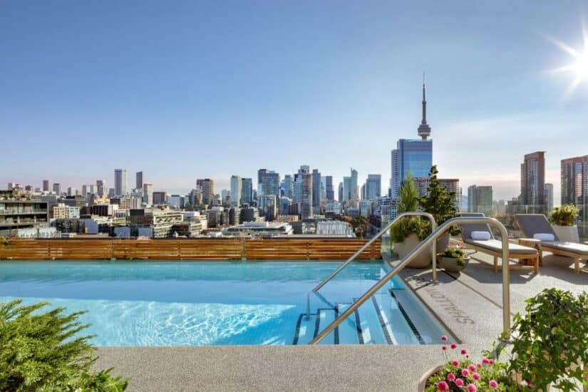 hotel com vista para o estádio de Toronto
