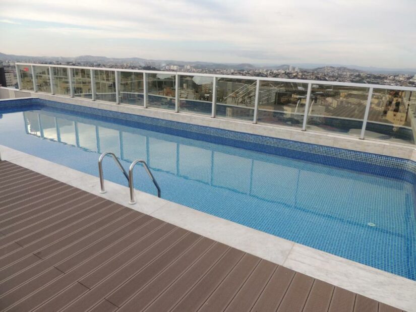 hotel perto da UFMG de BH com piscina