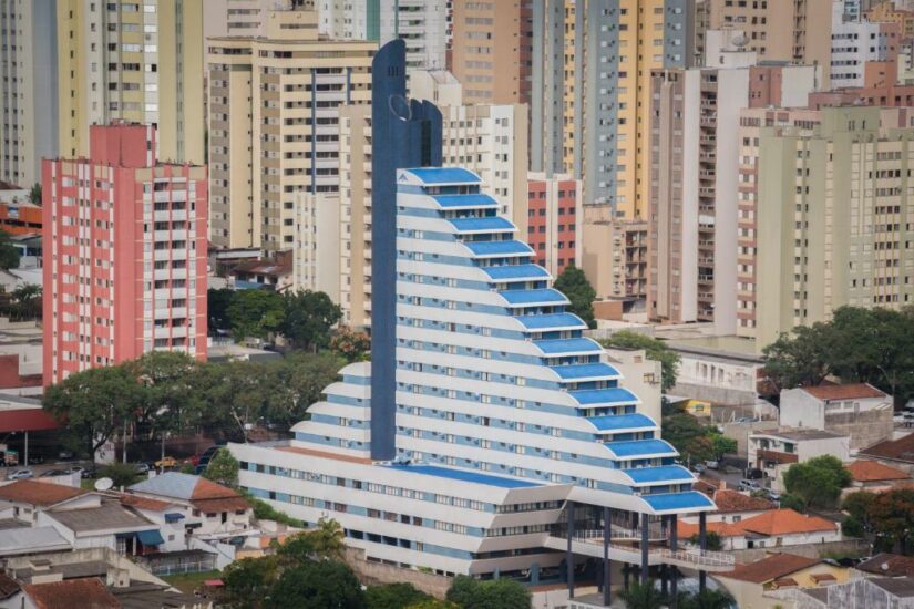 hotel com café no quarto no Paraná
