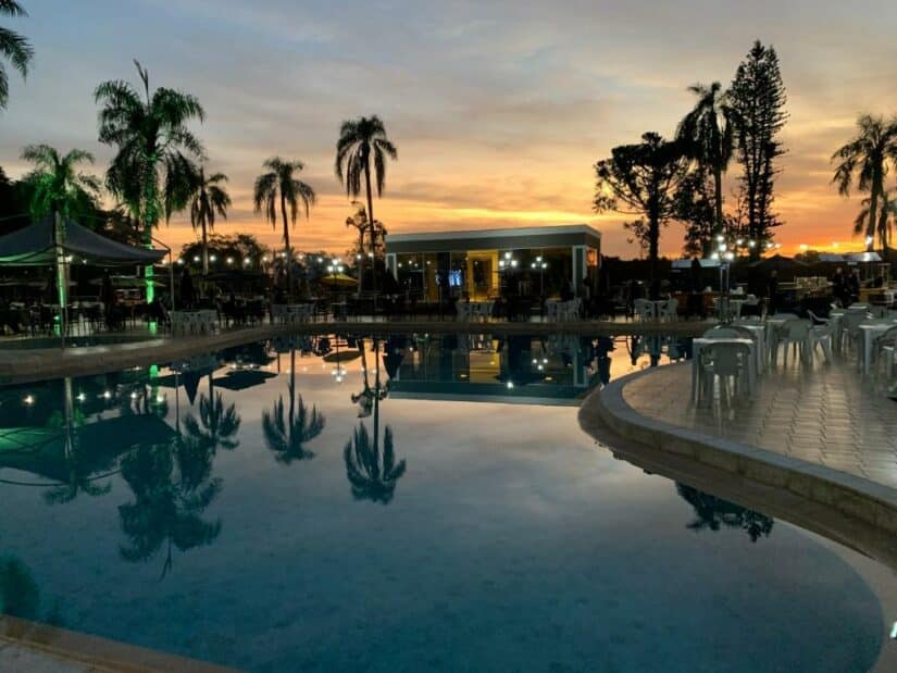 Hotéis termais no Paraná com piscina aquecida