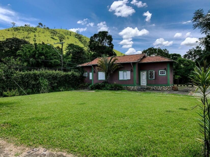 Hotel em Passa Quatro bem localizado