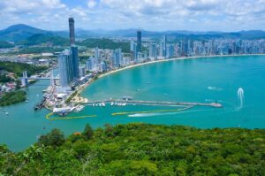 Melhores bairros e hotéis: onde ficar em Balneário Camboriú Melhores bairros e hotéis: onde ficar em Balneário Camboriú