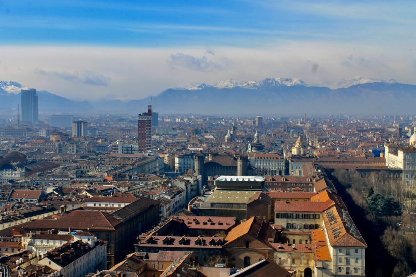 onde ficar em Turim na Crocetta vista do alto de Torino na Italia mostrando hotéis