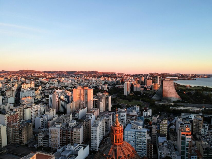 Onde ficar em Porto Alegre: guia por bairro para 2026