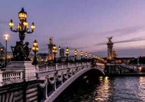 Seguro viagem para Paris: melhor cobertura para imprevistos