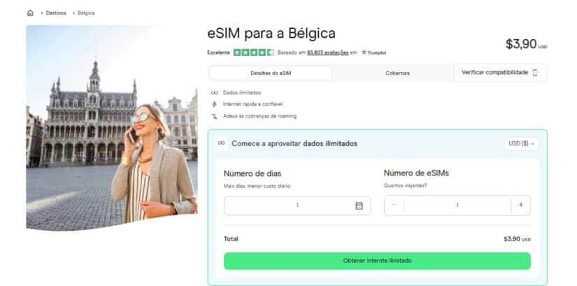 Mulher sorrindo e falando ao telefone em uma praça europeia; a página do site eSIM para Bélgica 