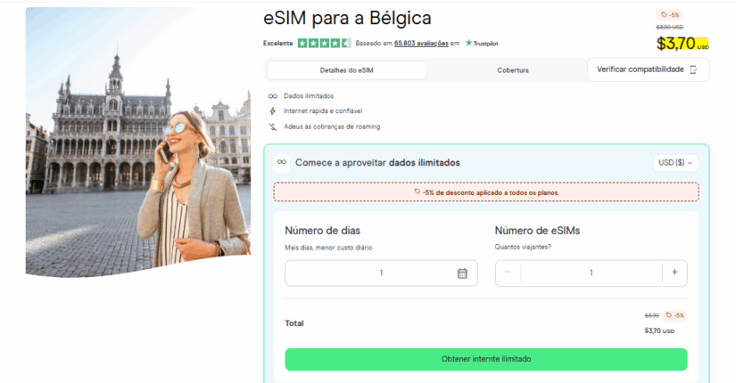 Mulher de óculos escuros sorrindo perto de um edifício histórico; detalhes do plano eSIM para a Bélgica mostrados em um site.