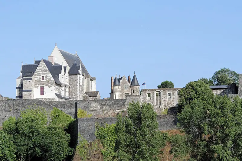 Roteiro no interior da França Cidades pequenas perto de Paris