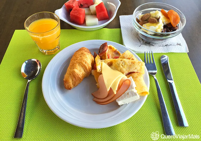 Café da manhã em Atenas Café da manhã na Grécia