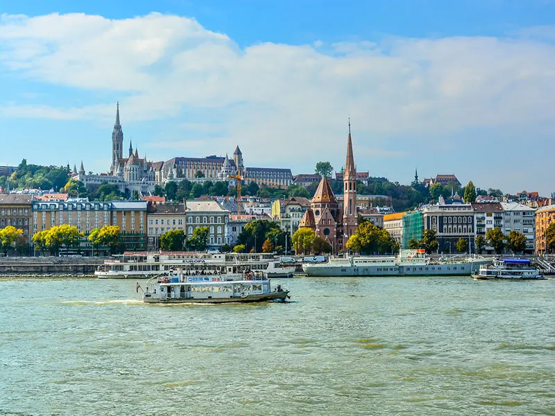 Cidades turísticas da Europa Oriental? Turismo na Hungria