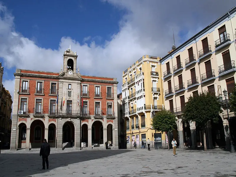 Cidades com transporte barato na Espanha? Dicas de cidades baratas na Espanha