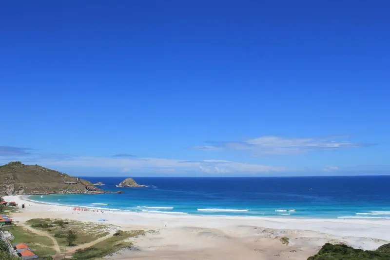 Bate e volta para Arraial do Cabo Mar de Arraial do Cabo